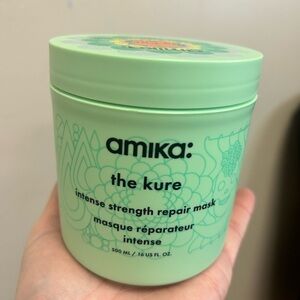 Amika The Kure Repair Mask in Mint Green